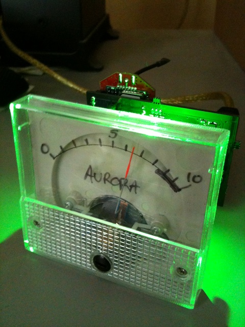 Look Ma, no host! The Monulator displays the current aurora Kp index.